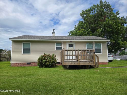 909 N 20th St, Morehead City, NC, 28557-4403 | Card Image