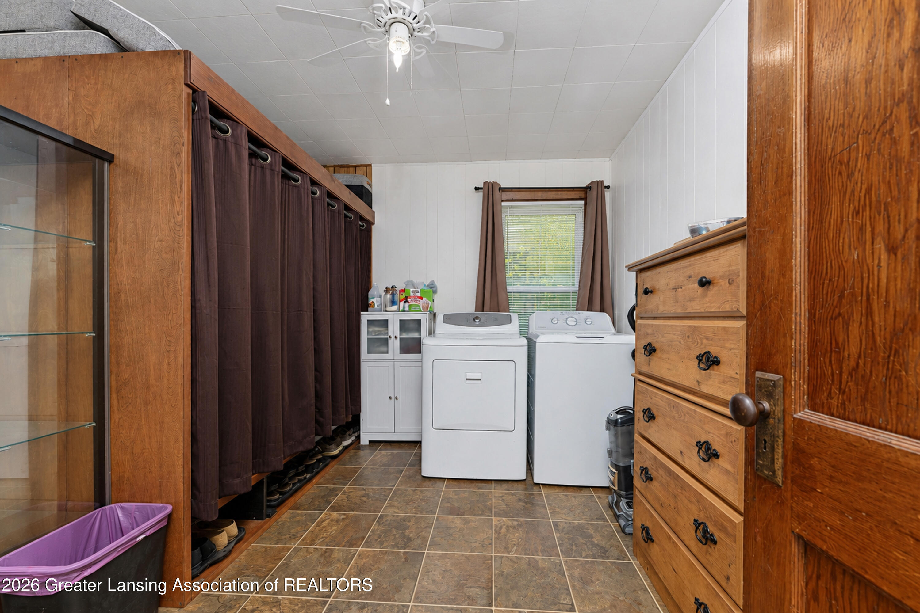 Residential in Grass Lake 5