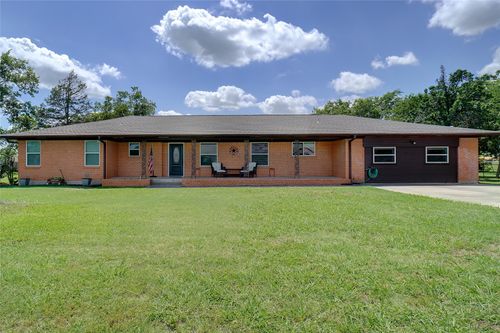 201 N Frederick St, Ponder, TX, 76259-7525 | Card Image