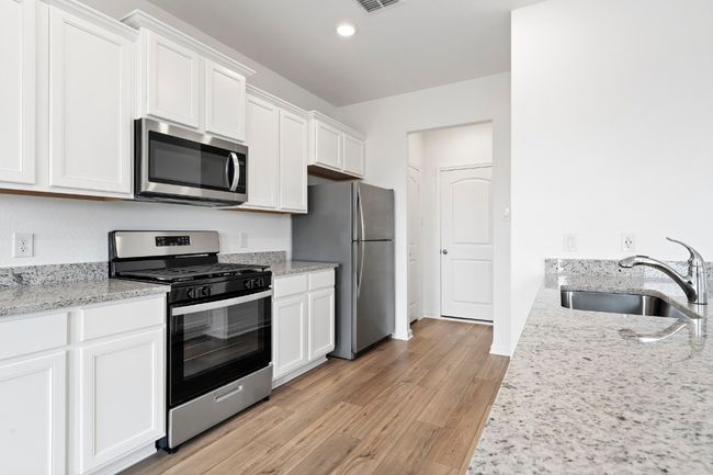 448 Aplite Pass, House other with 3 bedrooms, 3 bathrooms and 4 parking in Maxwell TX | Image 8