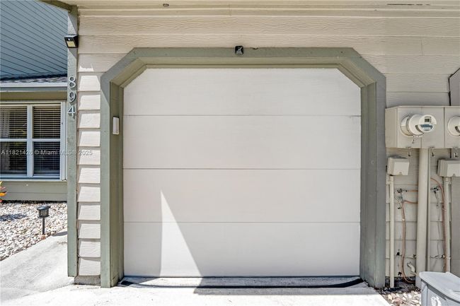 894 Ne Sandalwood Pl, Townhouse with 3 bedrooms, 3 bathrooms and null parking in Jensen Beach FL | Image 37