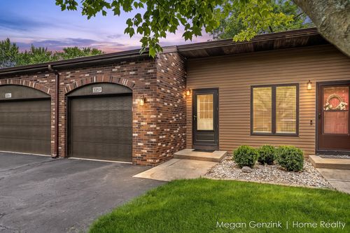 20-3259 Arrowhead Arms Ct Sw, Grandville, MI, 49418-1482 | Card Image