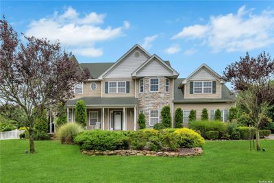 56 Deer Lane, House other with 5 bedrooms, 2 bathrooms and null parking in Manorville NY | Image 3