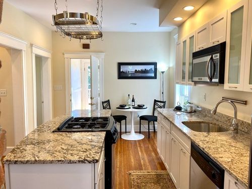 2-98 Amory St, Cambridge, MA, 02139-1276 | Card Image