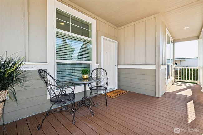 1207 Maple Dr, House other with 3 bedrooms, 2 bathrooms and null parking in Enumclaw WA | Image 4