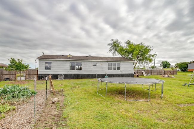 2909 Berry Patch Ln, House other with 3 bedrooms, 2 bathrooms and null parking in Joshua TX | Image 34