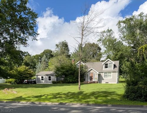 49 Schoolhouse Rd, Randolph, NJ, 07869-3110 | Card Image