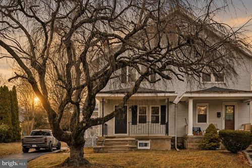 523 W Glenside Ave, GLENSIDE, PA, 19038-2905 | Card Image