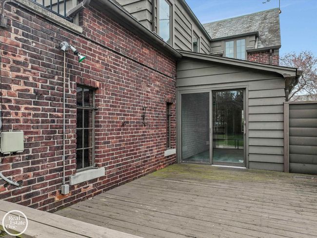 Deck off of Den | Image 42