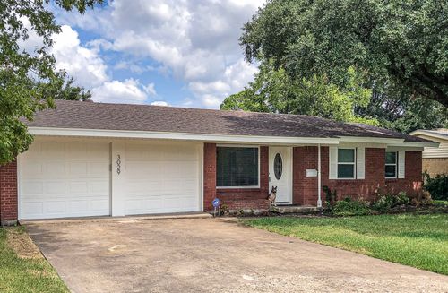 3029 Topaz Ln, Farmers Branch, TX, 75234-3619 | Card Image