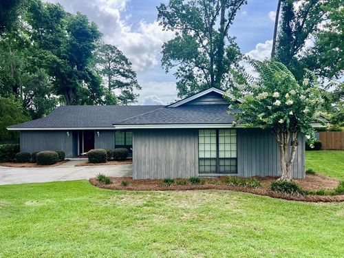 2121 Gornto Rd, Valdosta, GA, 31602-2217 | Card Image