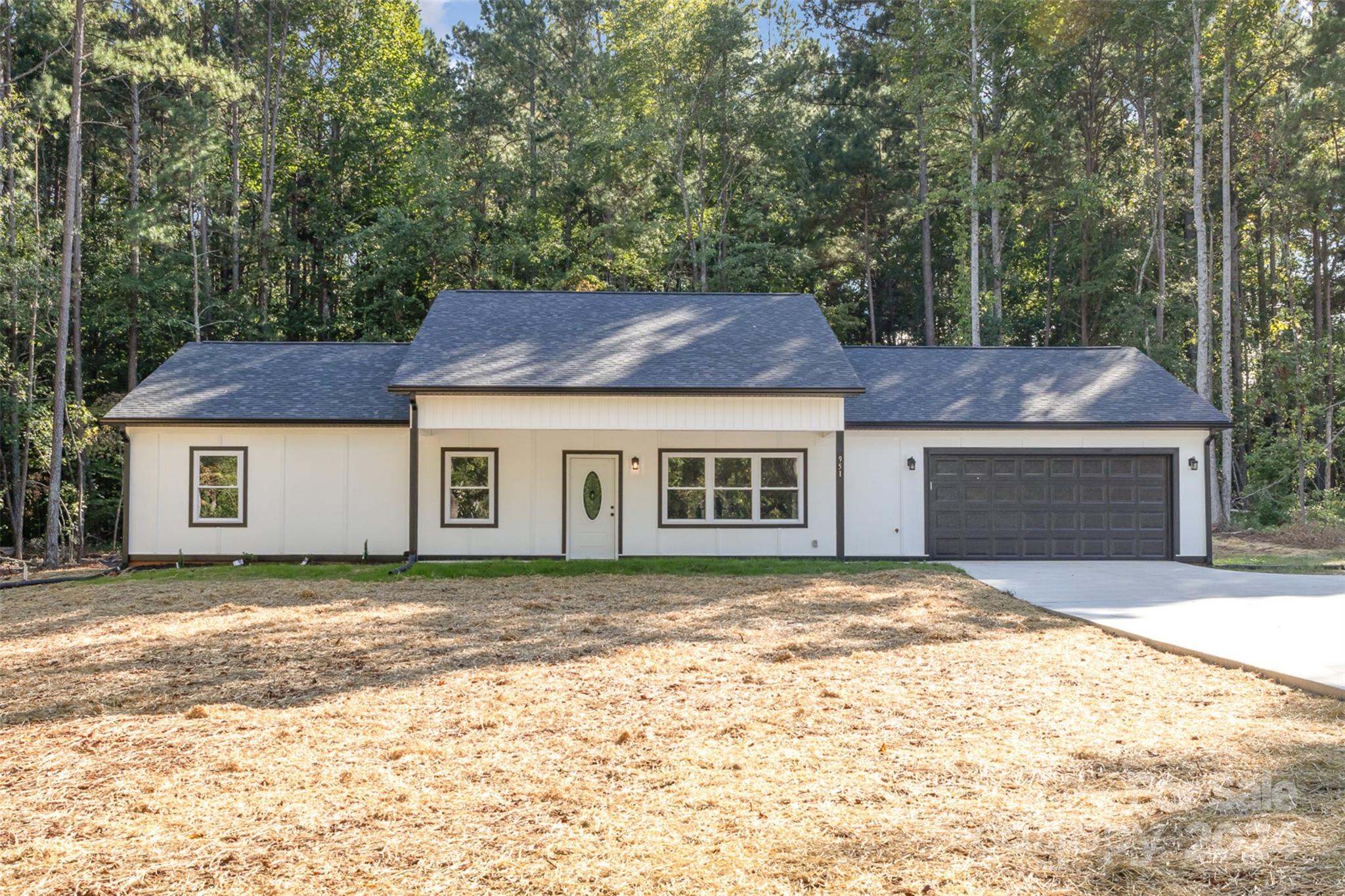 Rolling Rd, Lincolnton, NC 28092