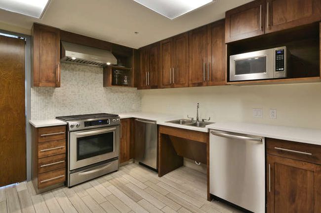 APT-1703 - 300 Bowie St, Condo with 2 bedrooms, 2 bathrooms and 2 parking in Austin TX | Image 29