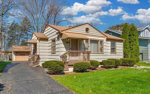 1608 Inverness St, Sylvan Lake, MI, 48320-1629 | Card Image