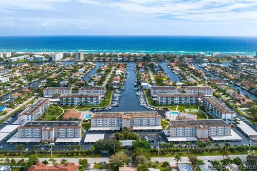 339-900 Dogwood Dr, Delray Beach, FL, 33483-4948 | Card Image