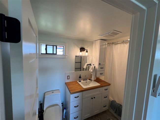 B - 7176 Goehring Rd, House other with 2 bedrooms, 2 bathrooms and null parking in Ledbetter TX | Image 14
