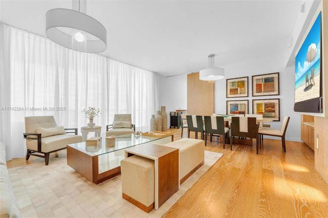 APT-2011 - 19400 Turnberry Way, Condo with 3 bedrooms, 3 bathrooms and null parking in Aventura FL | Image 11