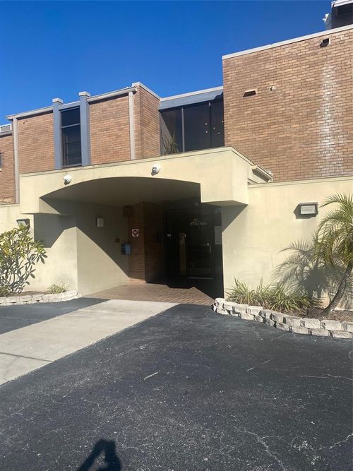 1253 Park St, CLEARWATER, FL, 33756-5827 | Card Image