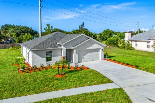 2332 Royal Poinciana Boulevard, Melbourne, FL, 32935 | Card Image