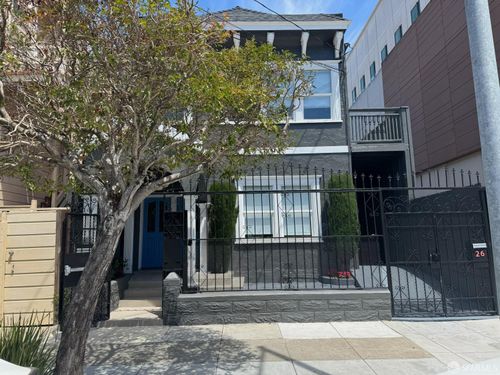 28 27th Street, San Francisco, CA, 94114 | Card Image