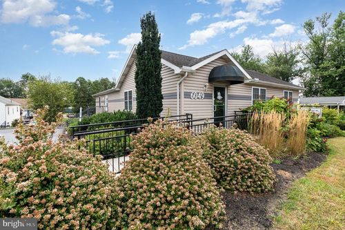 6049 Blue Bird Ave, HARRISBURG, PA, 17112-2308 | Card Image