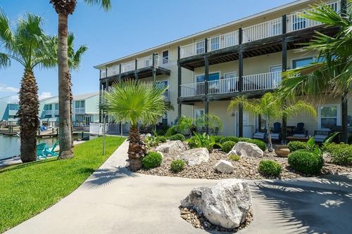 c2-28 Sandollar St, Rockport, TX, 78382-3770 | Card Image