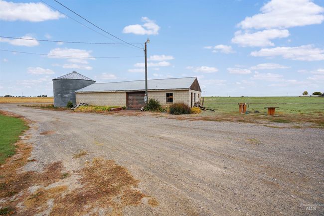 425 W 700 N, House other with 4 bedrooms, 2 bathrooms and 2 parking in Paul ID | Image 13