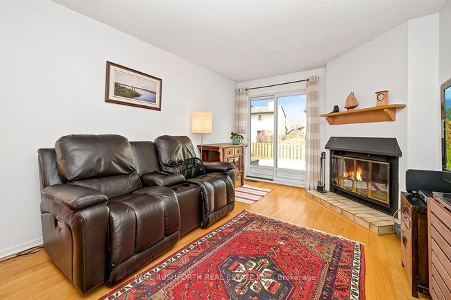 6106 Forestglen Cres, House other with 3 bedrooms, 3 bathrooms and 4 parking in Orleans ON | Image 6