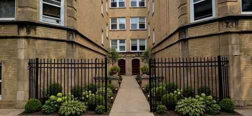 2-2318 Rosemont Ave, Chicago, IL, 60659-2030 | Card Image