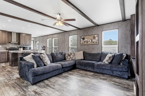 428 W Pine, Winnie, TX, 77665-5400 | Card Image