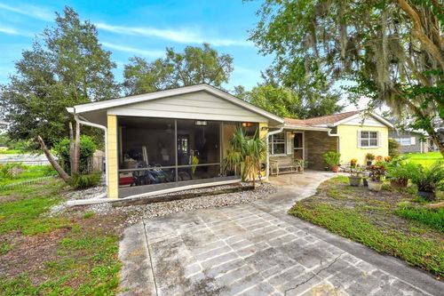 37401 Turner Dr, UMATILLA, FL, 32784-9247 | Card Image