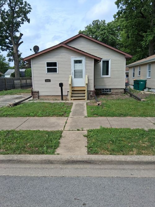 413 S May St, Joliet, IL, 60436-2040 | Card Image