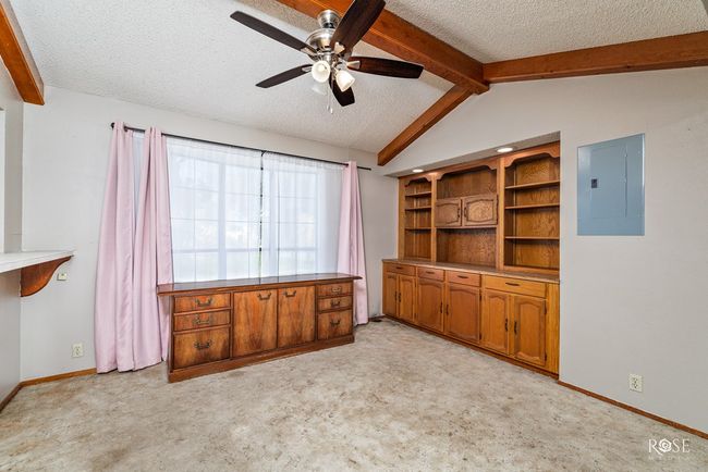 209 N Florida Ave, House other with 3 bedrooms, 3 bathrooms and 2 parking in Big Lake TX | Image 9