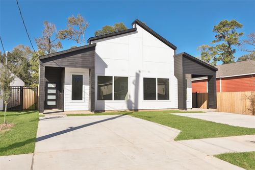 ab-8133 Cabot St, Houston, TX, 77078-2703 | Card Image