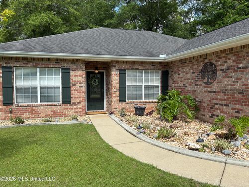 94145 Bayou Dr, Diamondhead, MS, 39525-4169 | Card Image