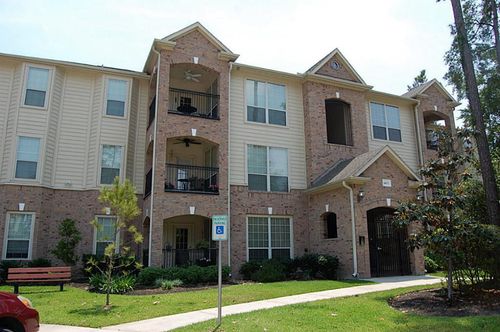 531-6607 Lake Woodlands Dr, The Woodlands, TX, 77382-2828 | Card Image