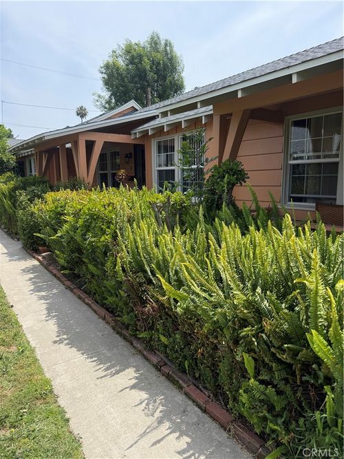 6030 Coldwater Canyon Ave, North Hollywood, CA, 91606-4372 | Card Image