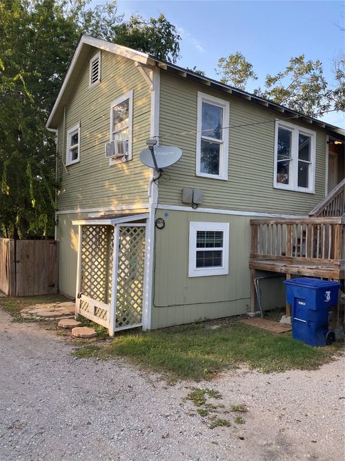 1307 Coggin Ave, Brownwood, TX, 76801-4231 | Card Image