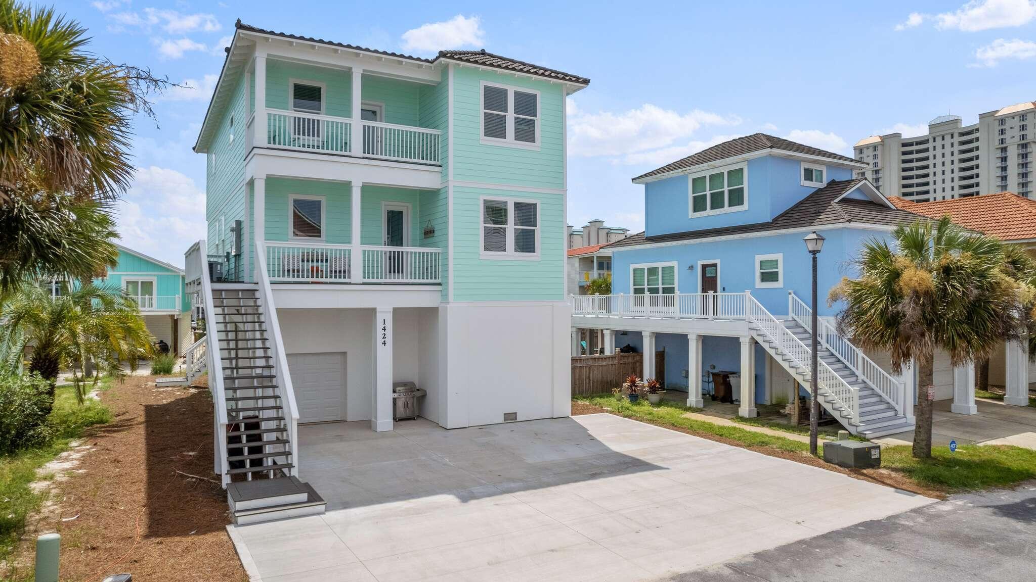 Sonata Ct, Navarre, FL 32566
