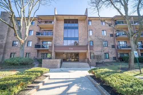 apt-205-714 Walnut Dr, Darien, IL, 60561-4710 | Card Image