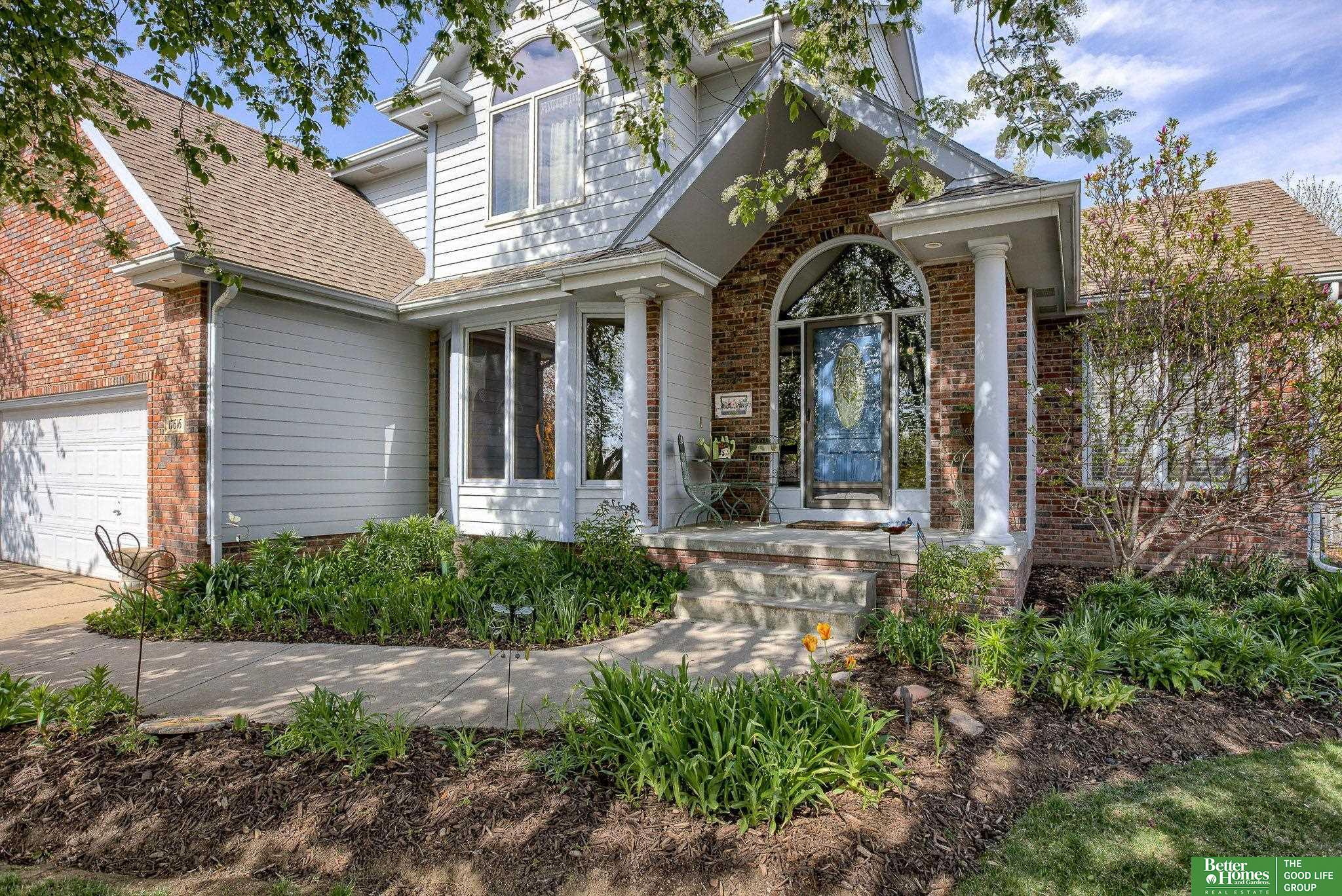 Ventana Cir, Omaha, NE 68136