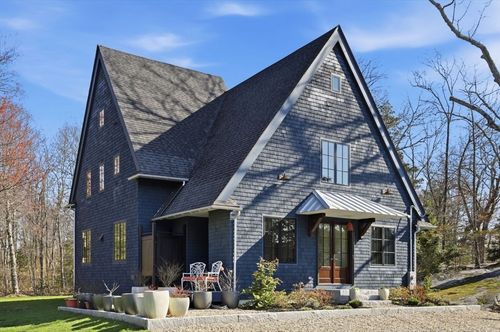 270 Forest Ave, Cohasset, MA, 02025-1154 | Card Image