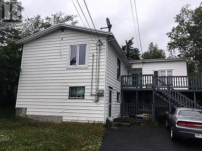 194 - 196 Indian Meal Line, Home with 6 bedrooms, 4 bathrooms and null parking in Torbay NL | Image 2