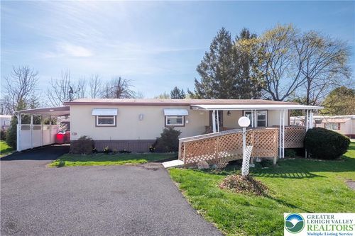 8774 Breinig Run Cir, BREINIGSVILLE, PA, 18031-2005 | Card Image