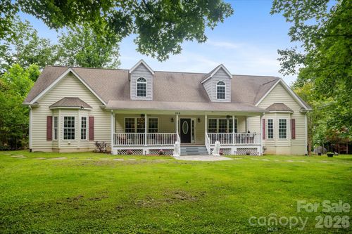 115 Barton Road, Brevard, NC, 28712 | Card Image
