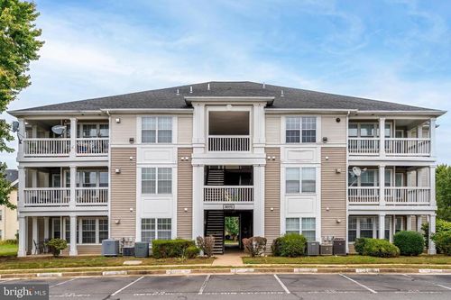 apt-101-8091 Lacy Dr, MANASSAS, VA, 20109-7467 | Card Image