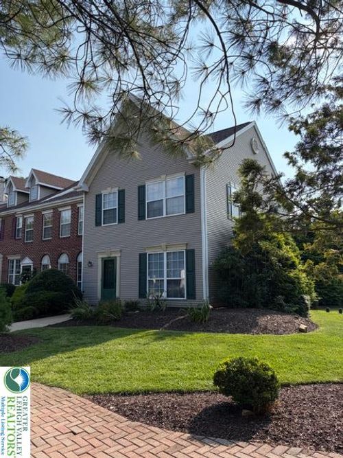 1962 Pine Ct, Hellertown, PA, 18055-2818 | Card Image