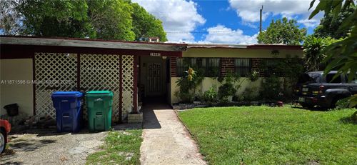 19441 Nw 1st Ct, Miami Gardens, FL, 33169-3304 | Card Image