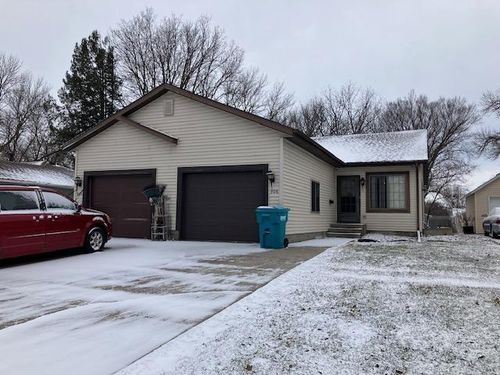906 5th St Sw, Waseca, MN, 56093-2006 | Card Image