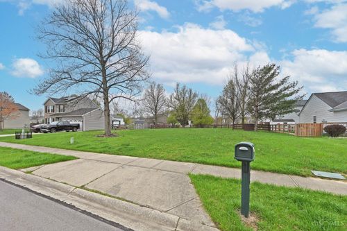 1559 Clearbrook Ln, Amelia, OH, 45102 | Card Image